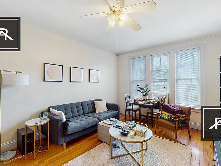 17 Glenville Ave #12 — Photo 8