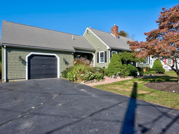 55 Mellen St, Brockton, MA 02301