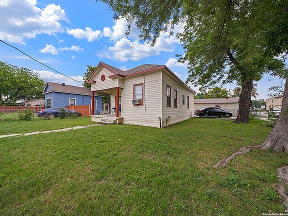 2nd image of 2318 W Cesar Chavez
