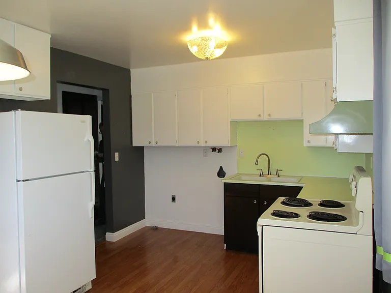 133 E 300 N #137 — Photo 8