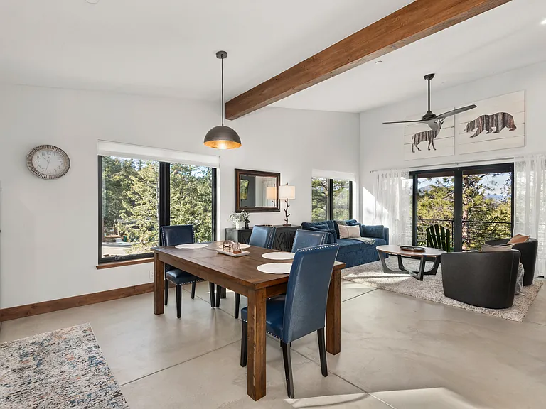 945 Nob Hill Rd #2 — Photo 16