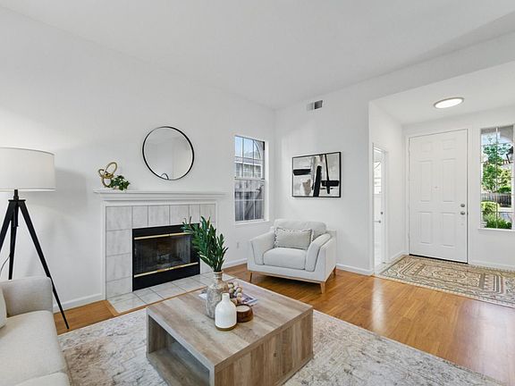 3rd image of 560 Villa Centre Way