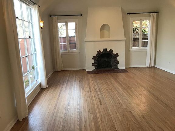 2nd image of 1154 Grant Ave