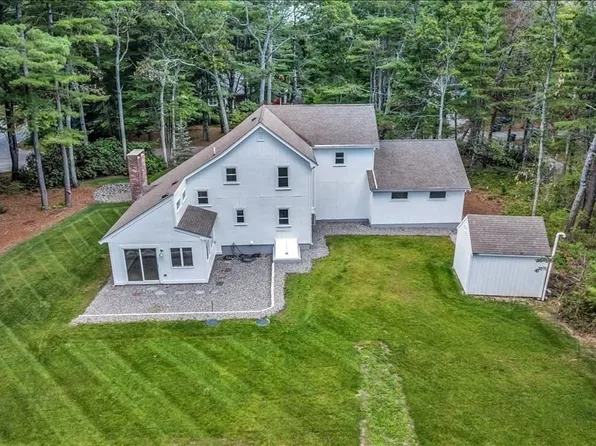 3 Viber Ln #1, East Falmouth, MA 02536
