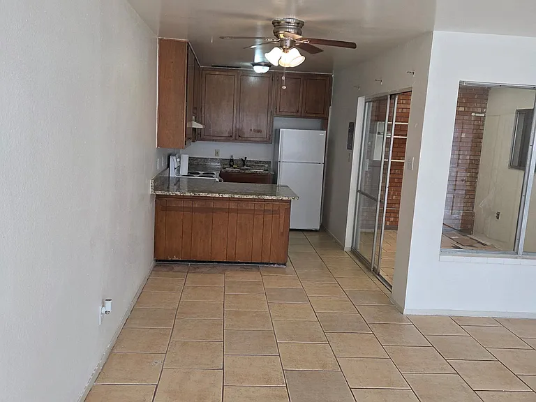 1461 Alamo St #A — Photo 2