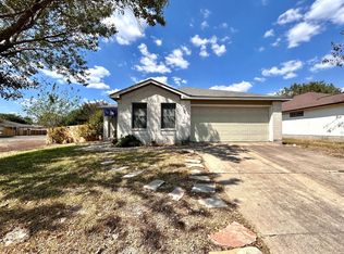888 Brandi Cir, Kyle, TX 78640