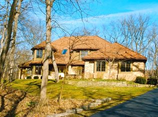 15 Winding Creek Rd, Yorkville, IL