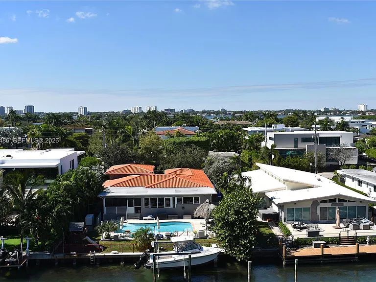 9940 W Bay Harbor Dr #6D — Photo 19