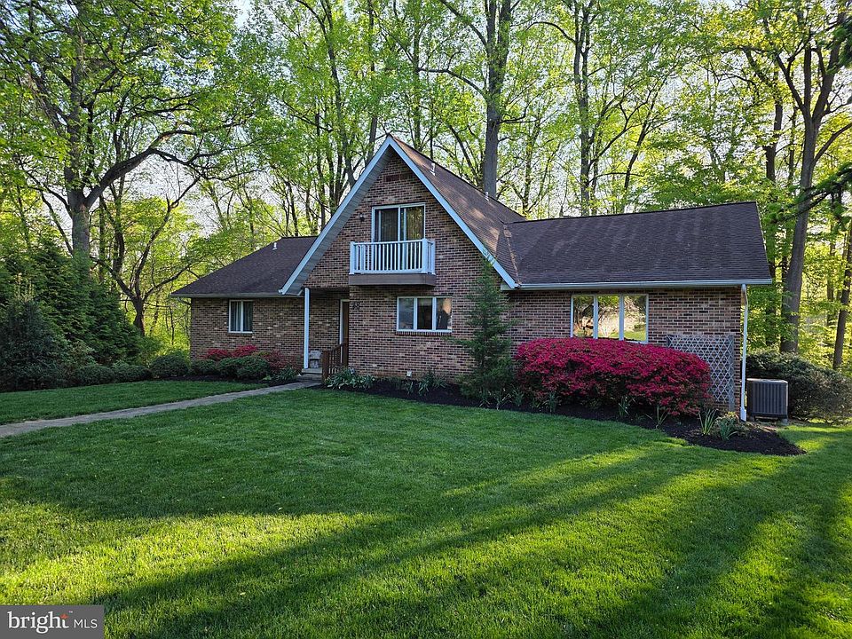 1st image of 38 Maple Ln