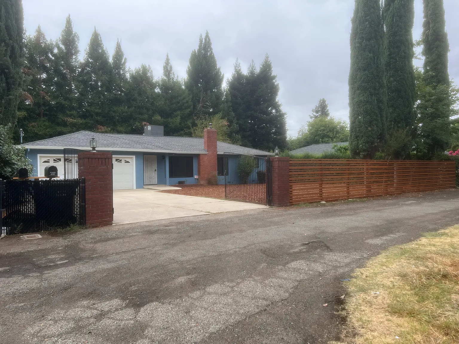 3 bed, 1332 sqft, $2,000 — Photo 3