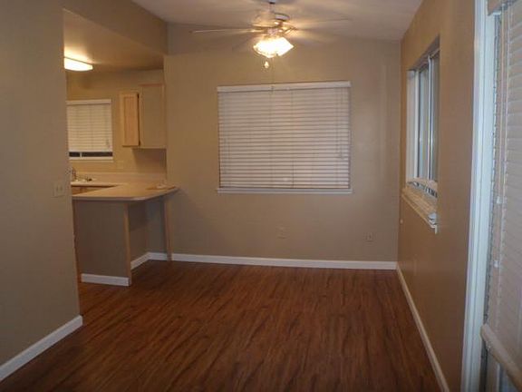5th image of 2337 W Harold Ct