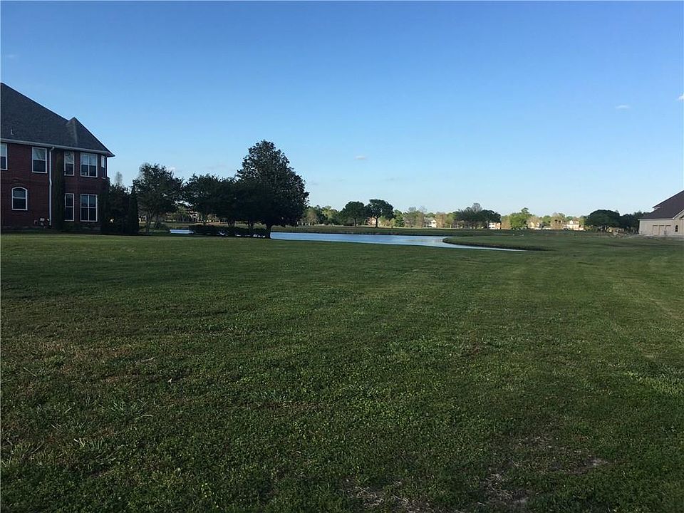 1st image of 19 Bonita Bay Dr