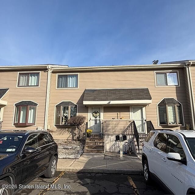 1st image of 21 Wood Ct