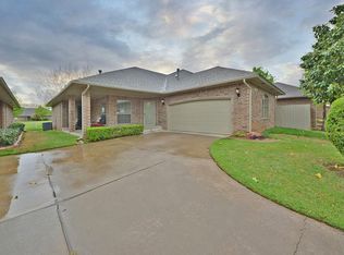 15901 Sonoma Ct, Edmond, OK 73013