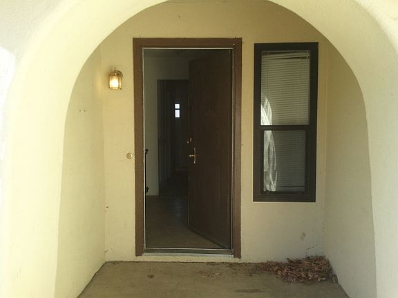 2nd image of 5841 Diablo Dr