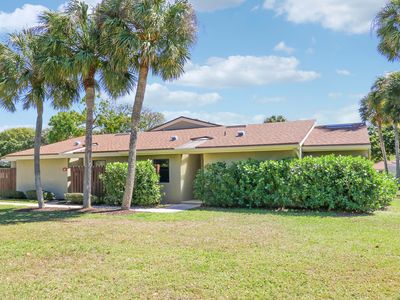 92 Meadows Drive, Boynton Beach, FL, 33436