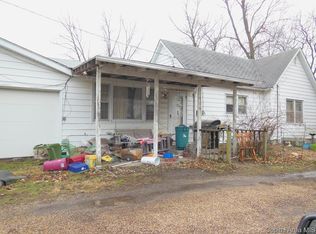 706 N Enterprise Aly, Athens, IL 62613