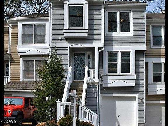 1432 Newport Springs Ct