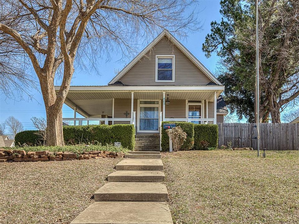 1st image of 403 S Hoff Ave