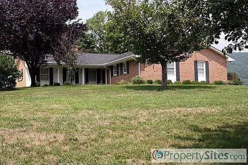 2nd image of 647 Peachtree Valley Dr