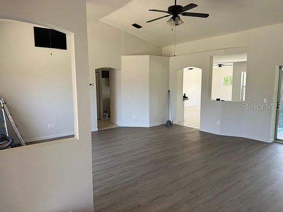 3rd image of 2576 Trianna St