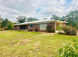 878 Meadowlark Rd, Winfield, AL 35594