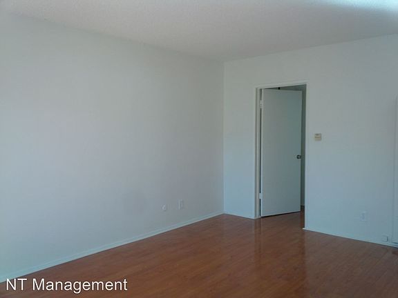 5th image of 3746 S Canfield Ave APT 08