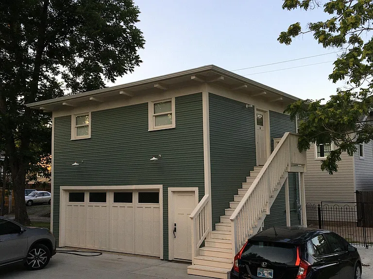 1539 S Detroit Ave — Photo 1