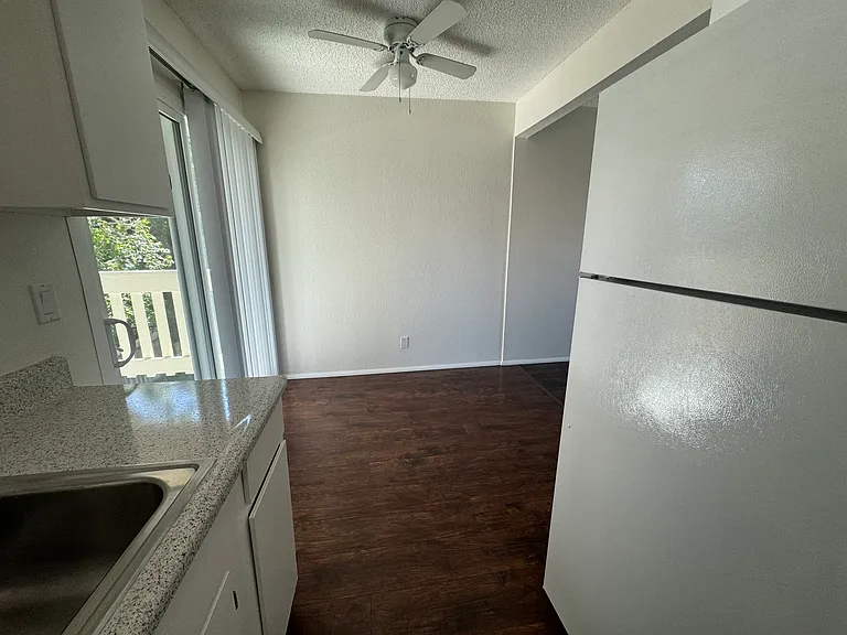 Magnolia Manor — Photo 17