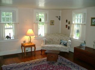 17 Upper Pattagansett Rd, East Lyme, CT 06333