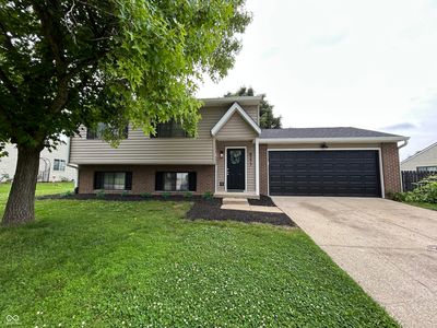 8277 N Waterford Dr, Columbus, IN, 47201