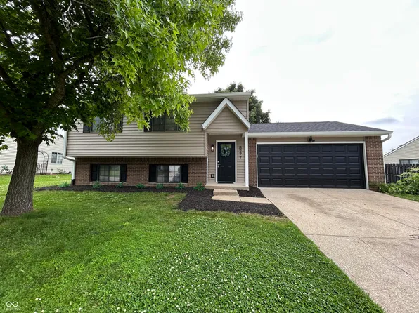 8277 N Waterford Dr, Columbus, IN 47201