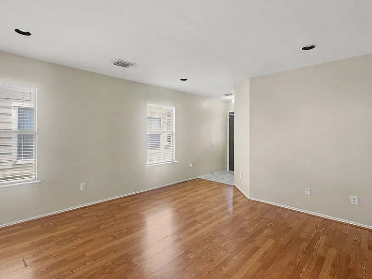 11419 Flying Geese Ln — Photo 4
