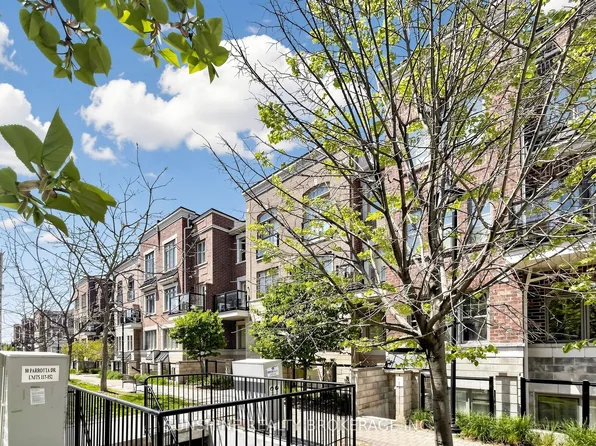 2335 Sheppard Ave W #7, Toronto, ON M9M 0E9