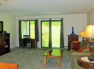 2 Bayberry Ct, Cromwell, CT 06416