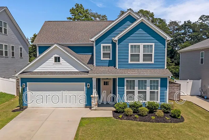 215 Fenwick Dr