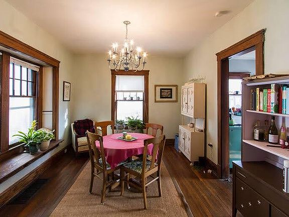 3rd image of 3415 Chatham Ave