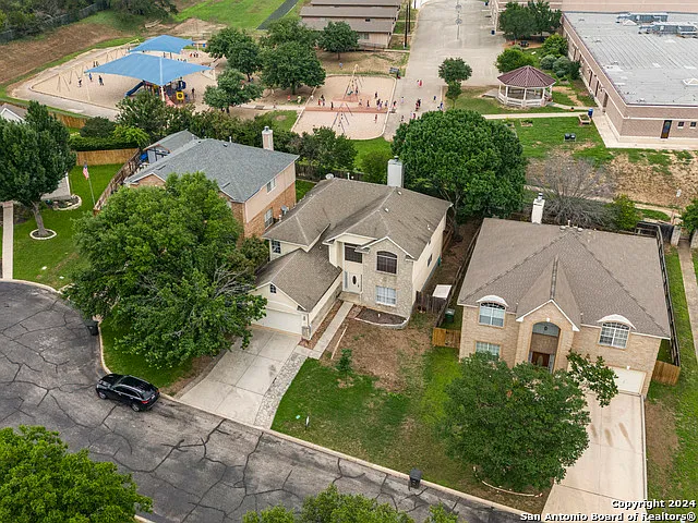 18 Nikita Dr — Photo 27
