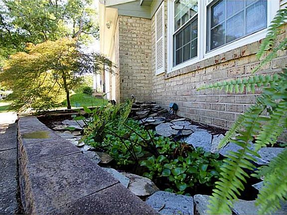 3rd image of 3705 Silina Dr