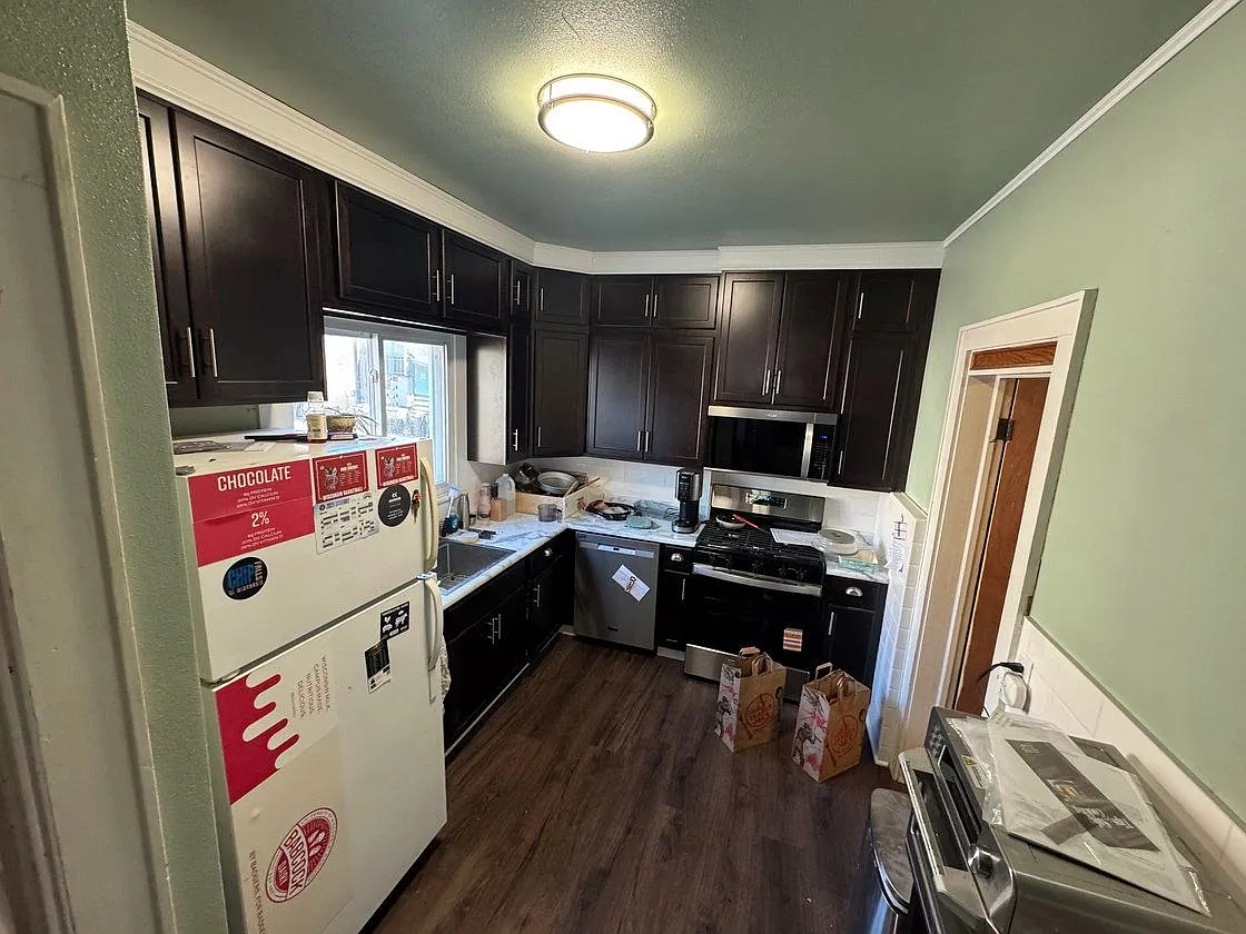 1 bed, 1.0 bath, $925 — Photo 4