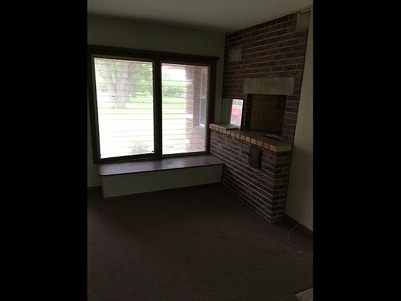 3rd image of 1 Gilbert Park