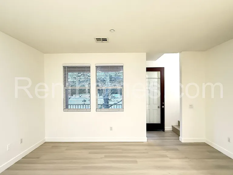 1603 White Hickory Pl — Photo 9