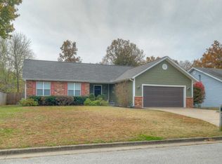 105 Randolph Dr, Carl Junction, MO 64834