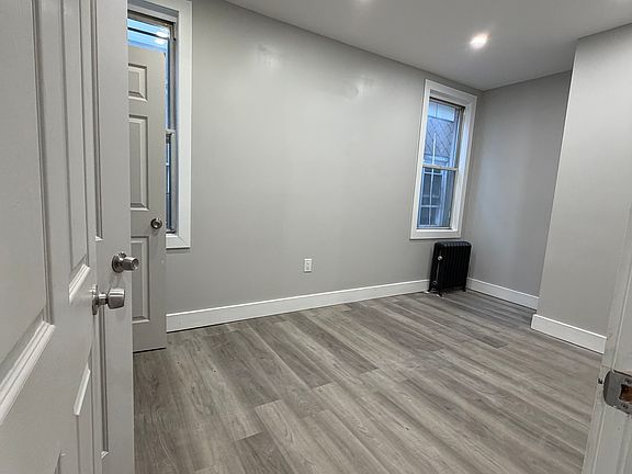 4th image of 106 Claremont Ave Floor 2