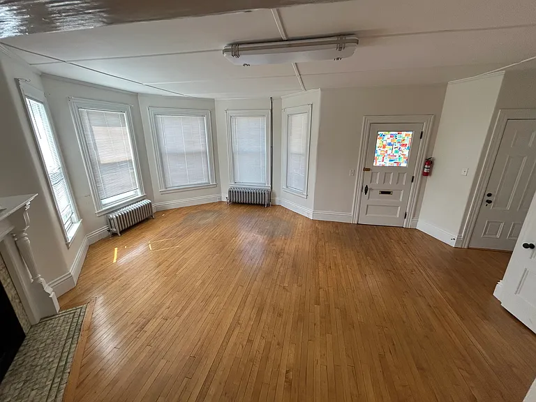 194 N Main St #1 — Photo 6