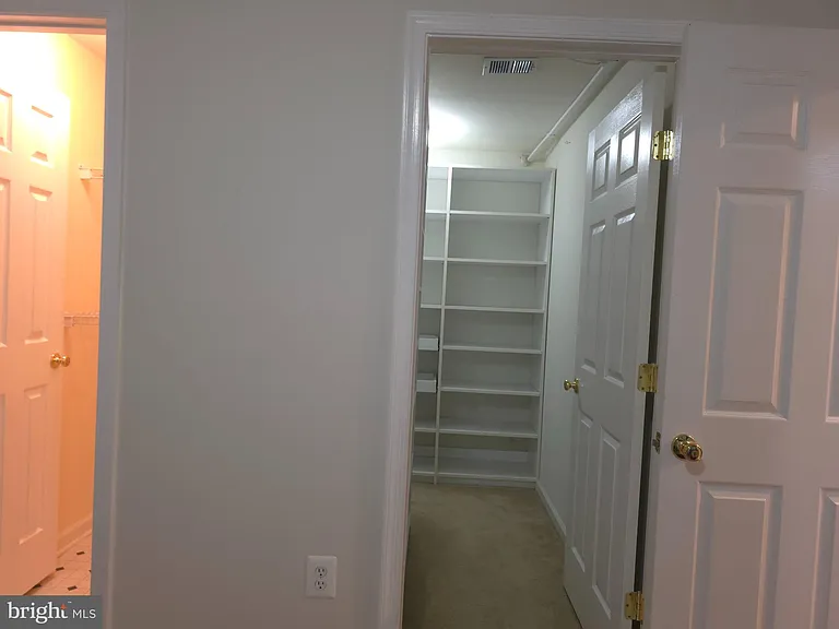 15546 Miller School Pl — Photo 13
