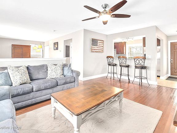 4th image of 6905 Roberts Dr