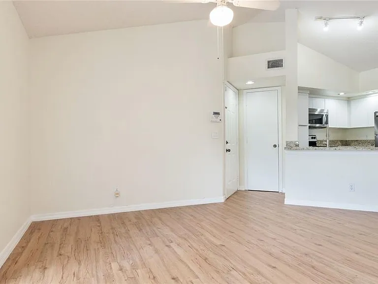 417 Vista Isles Dr #2322 — Photo 6