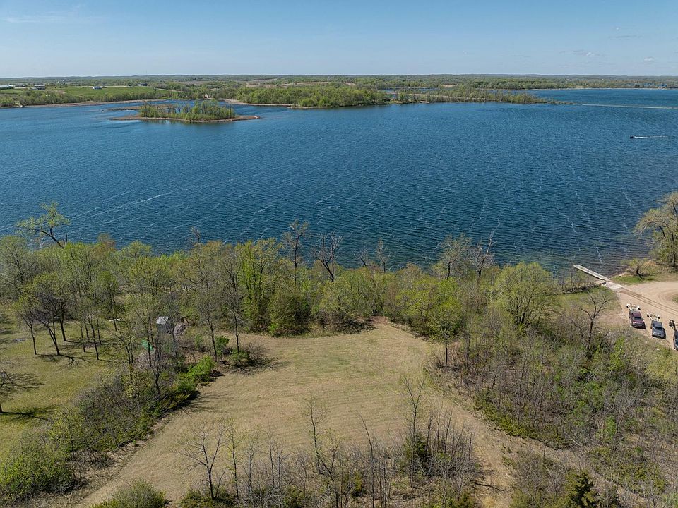 1st image of Seclusion Point Rd