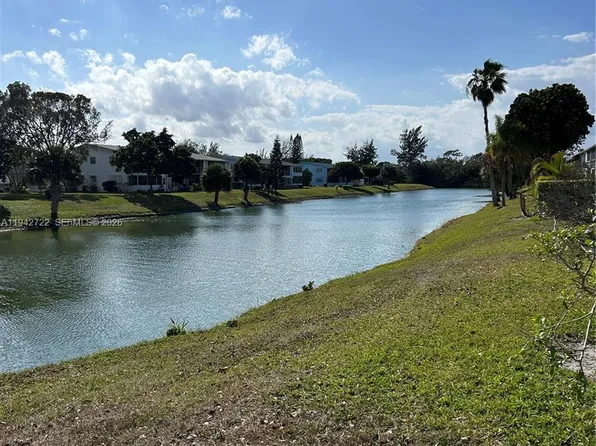 38 Northampton St #38-B, West Palm Beach, FL 33417